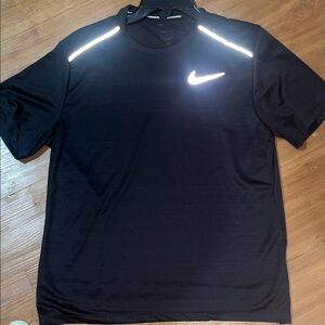 Nike Men's Black Tee with Reflective Accents athletic, dri-fit running